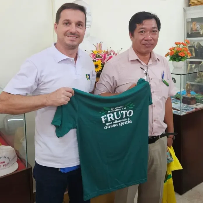 3833dee3-a063-40a7-b669-37284d47b701