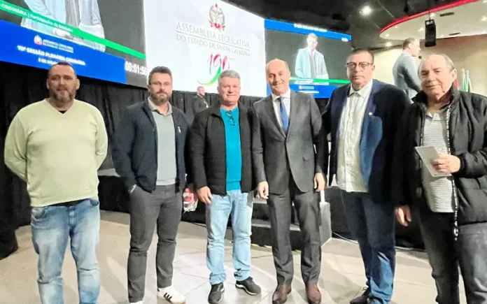 2189529e-5028-4dfa-b8c4-998419ea45db