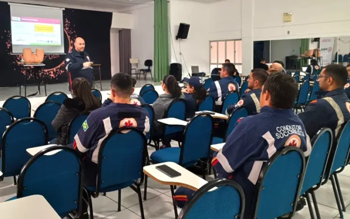 c4037e66-86d6-4cd4-a3d7-013cebcfef43