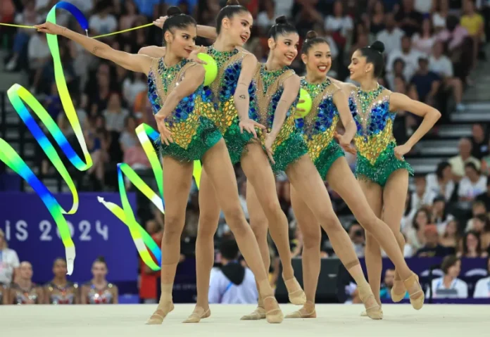 Ginastica_ritmica_do_Brasil_se_despede_de_Paris_na_nona_colocacao_8577dac983