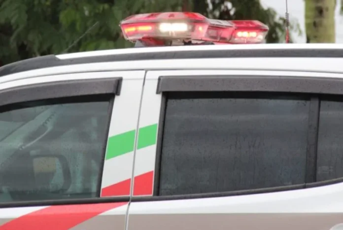 homem-e-preso-em-flagrante-por-agredir-e-ameacar-companheira-em-capivari-de-baixo-20240808130728