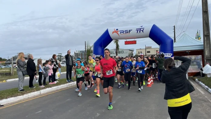corrida-farroupilha-reune-200-atletas-em-balneario-arroio-do-silva-20240918154618