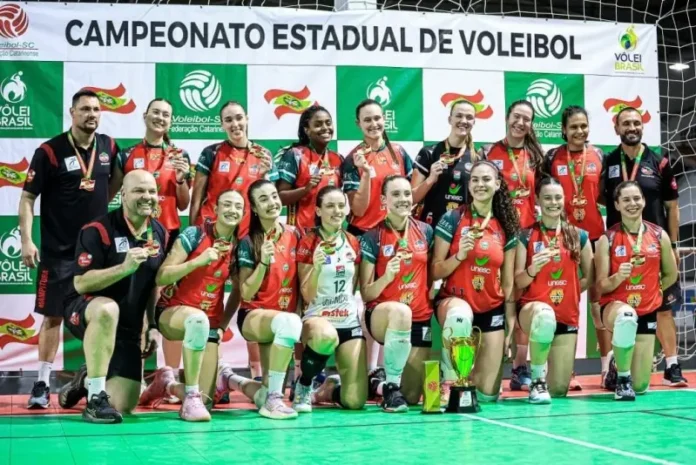 criciuma-e-campeao-do-campeonato-catarinense-de-voleibol-feminino-sub-21