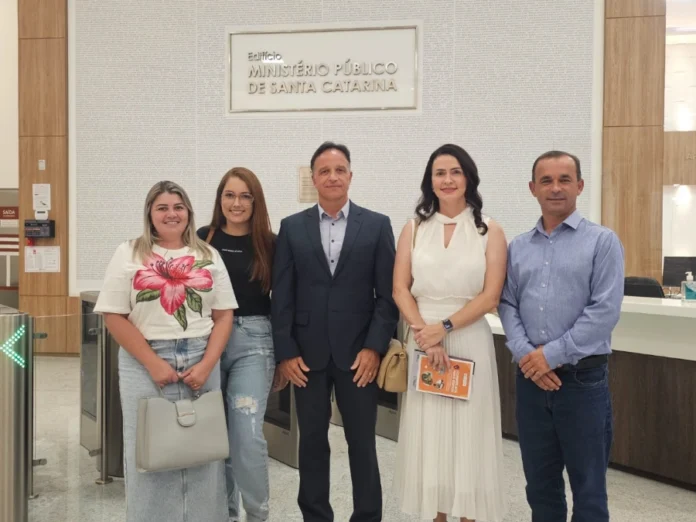 3745f273-e02e-4f17-8453-6a5cfea25351 (1)