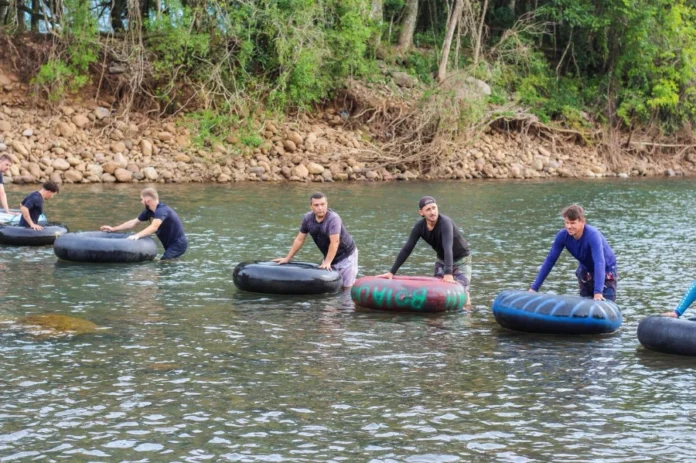 81ab993e-c620-4891-acc6-48249ea42d5e