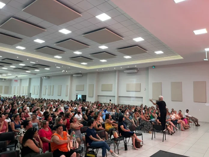 9cf6db87-98c3-44ed-908e-971727116b5c