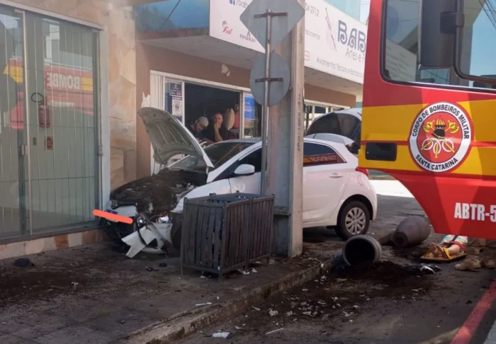 d9a9cd3c-9903-41da-8a15-0133375ded73