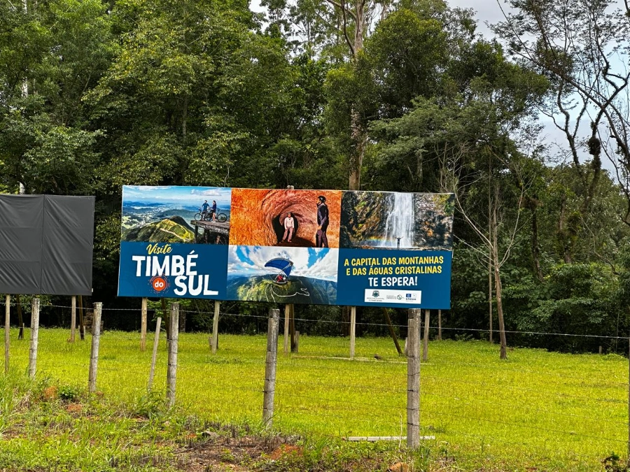 6af0a7b2-2713-4168-a3df-312291f655ea (1)