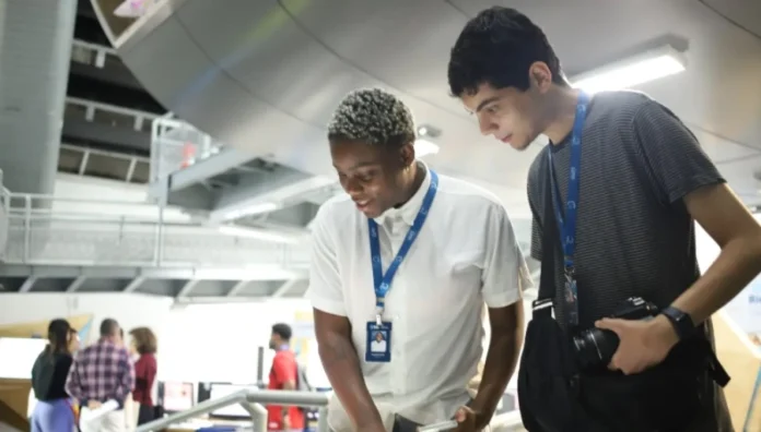 70fa74e9-d3ee-4ba8-99ac-593232afa3ef