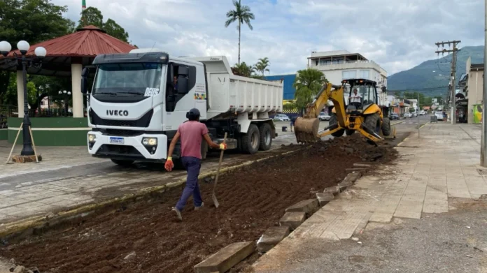 803da50b-7fff-4073-bf1c-5cb085a8150e