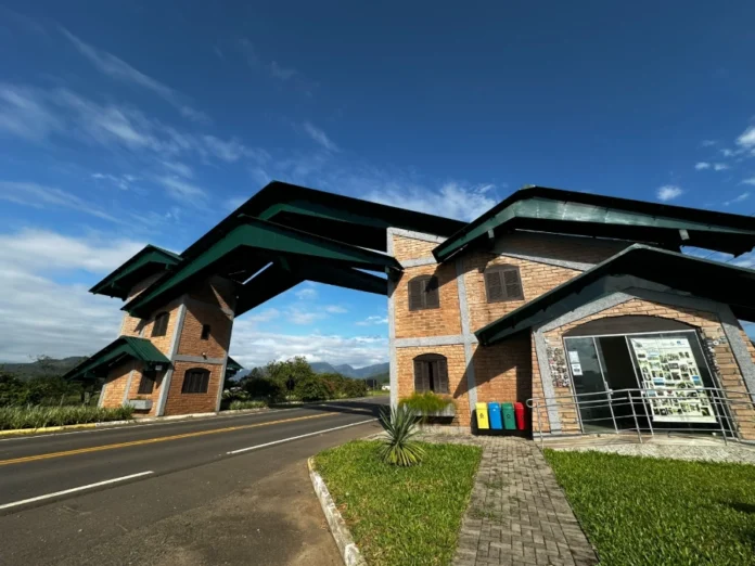 a3bd90b7-fe6e-432c-9cf7-fe9e0605cf82