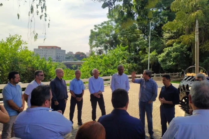 cf0a9c18-1424-43b4-8157-1545e2b22aff