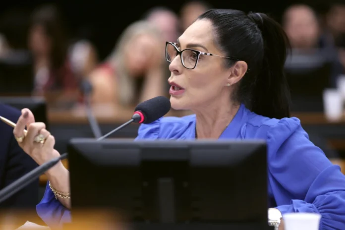 2faaa3e2-bb6c-453c-80de-daccec3f96a4