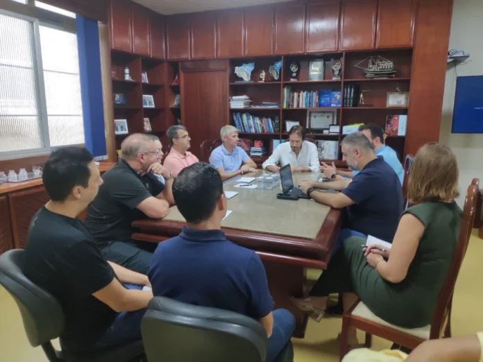 6cc83cc7-5e8b-4831-b475-8946213b90c8