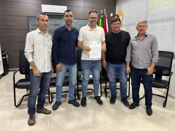 817468b4-2aec-4c8b-bece-fb013e3feb3f