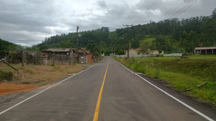 b4ac279b-f8c3-4cce-8a31-17bd65c238c3