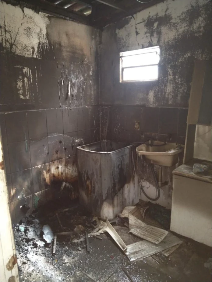 cbced53e-6d14-4b93-b429-f62699170287