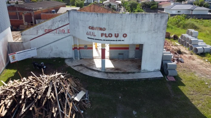 e7d25ff7-5f02-4638-8e43-53669b490a53