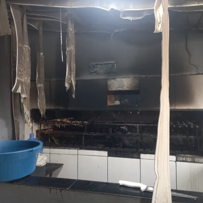 ff6316fb-3208-43e1-a53b-e8b66b1b3717