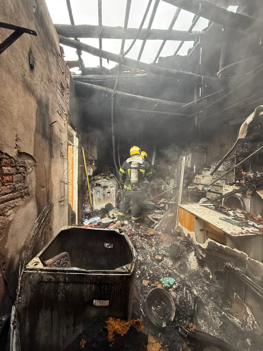 f8e1483f-37fa-4292-a6f5-2d26dee88621