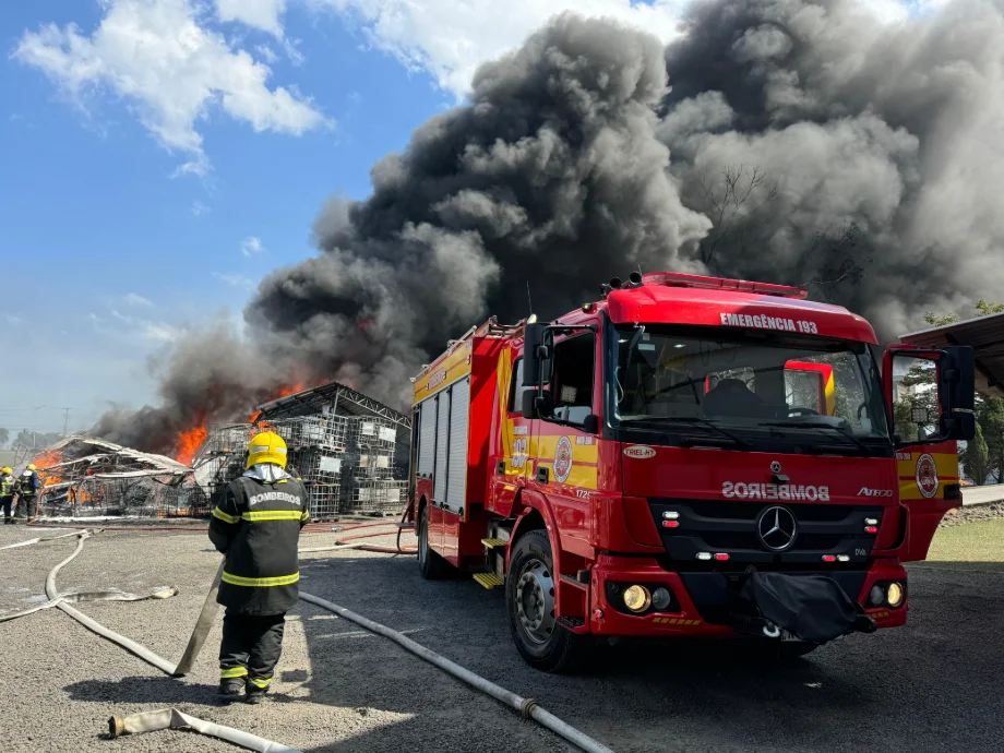 62379eb2-f383-4ff4-a621-0f54dce9da18