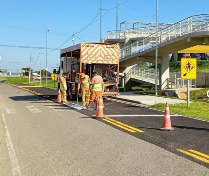 b54b760f-d040-45e2-a7a0-aaa557f3193f