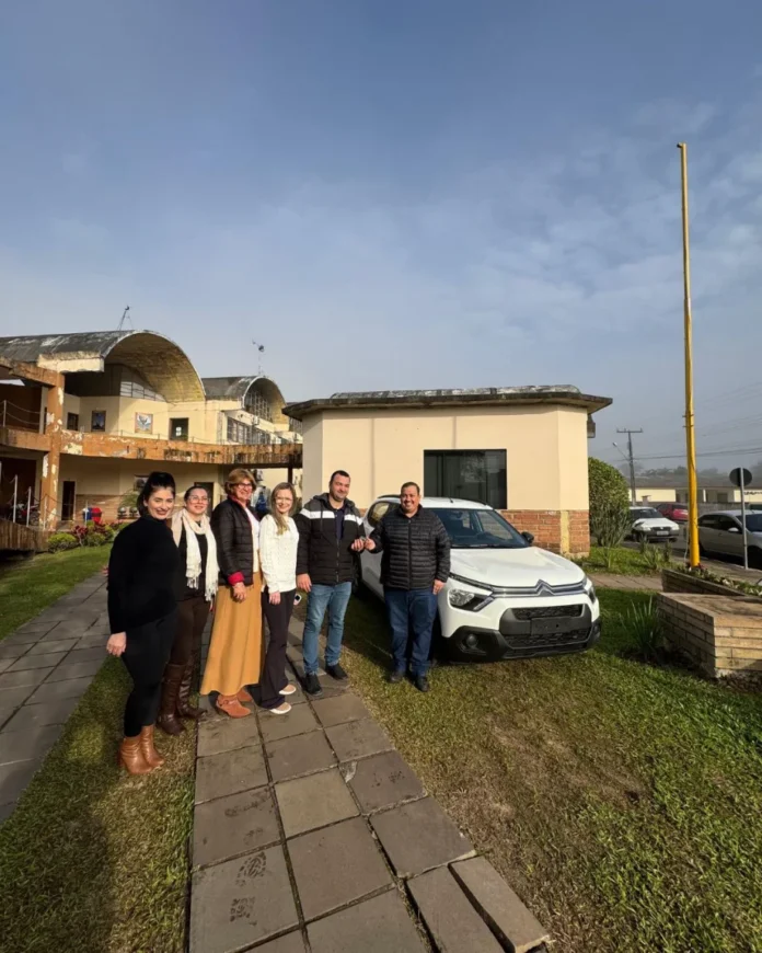 e703fd65-312f-46a2-bda4-c3b09d42015c