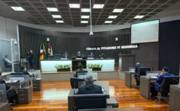 Araranguá aprova Braile em pontos de ônibus e Carteira TEA Sessão Plenária da Câmara de Vereadores de Araranguá, onde foram aprovadas as leis de acessibilidade do Braille e Carteira TEA.