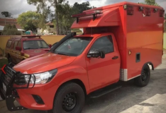 Bombeiros de Rincão pedem apoio para ganhar nova ambulância Ilustração do modelo de ambulância de resgate moderna que o Corpo de Bombeiros de Balneário Rincão deseja adquirir com o apoio da comunidade.