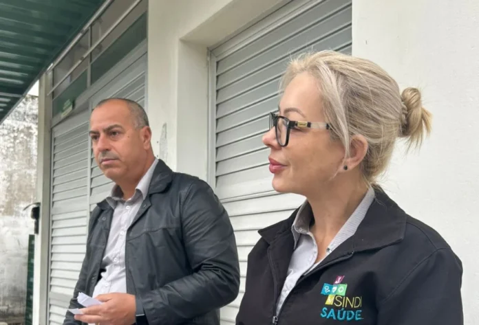 Criciúma Hospital Santa Catarina pode entrar em greve Lideranças sindicais do SindiSaúde em Criciúma, falando sobre as negociações salariais e a ameaça de paralisação no hospital.