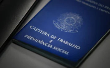 Sul de SC reúne 1,4 mil vagas de emprego pelo Sine carteira de trabalho