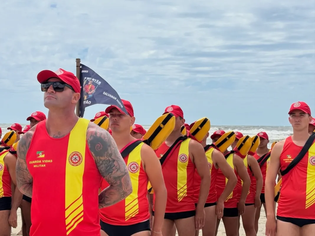 588905249_18335667994228534_438789972259542700_n_11zon Formatura dos guarda-vidas
