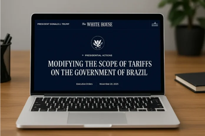 FIESC Retirada de tarifa não alivia indústria de SC Tela de laptop exibe o título de uma Ordem Executiva dos EUA sobre Modificação de Tarifas para o Brasil.