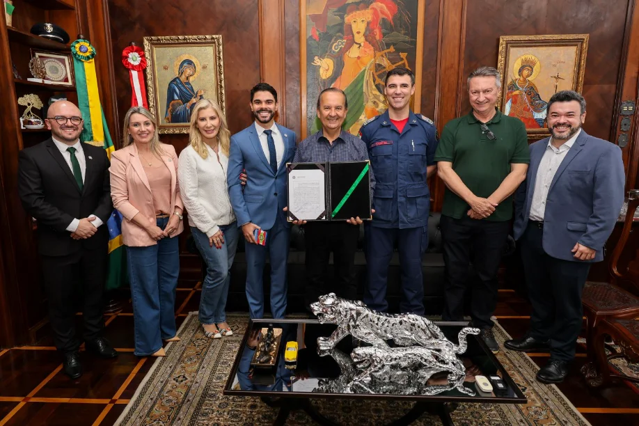 Governador Jorginho Mello empossa os novos líderes do IMA (Instituto do Meio Ambiente) e SCTI (Ciência, Tecnologia e Inovação) em cerimônia no Palácio do Governo de Santa Catarina.