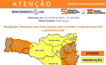 Defesa Civil alerta para temporais severos no Natal em SC Mapa de alerta da Defesa Civil de SC para temporais severos no Natal. Risco alto de alagamentos e enxurradas no Litoral e Grande Oeste de Santa Catarina entre terça (23) e quinta-feira (25) de dezembro de 2025.