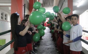 Colégio Unesc celebra passagem de alunos para o Fundamental 2