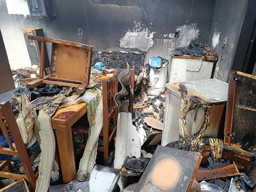 Residência é consumida por incêndio em Morro da Fumaça