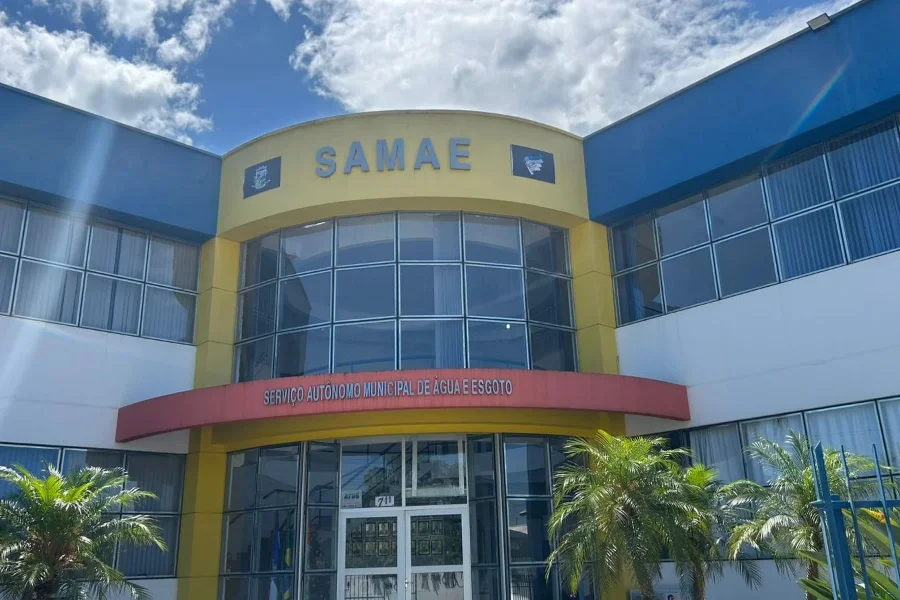 SAMAE Araranguá fecha inscrições dia 17; salários até R$ 8,8 mil Sede do Serviço Autônomo Municipal de Água e Esgoto (SAMAE) de Araranguá, onde devem ser feitas as inscrições presenciais para o processo seletivo até 17 de dezembro.