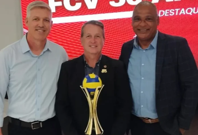 Vôlei MampitubaUnesc recebe Troféu Eficiência da Federação Vôlei feminino de Criciúma recebe Troféu Eficiência da FCV. Presidente do Mampituba, Larciney Antônio Fabris, celebra o título de melhor equipe feminina de Santa Catarina em 2025.