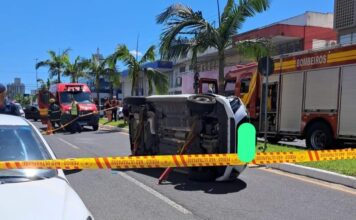 Colisão deixa homem de 63 anos ferido no Centro de Araranguá