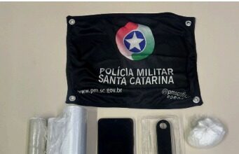 Homem preso por tráfico durante abordagem em Criciúma