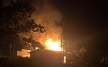 Incêndio atinge residência no Balneário Esplanada, em Jaguaruna