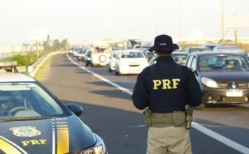 PRF reforça fiscalização nas rodovias federais do RS no Natal