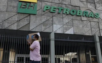 Greve dos petroleiros amplia adesões no país
