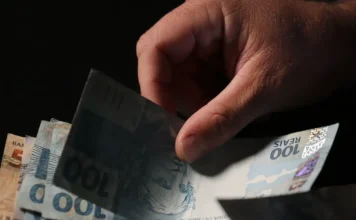 Mais de 95 milhões recebem segunda parcela do 13º salário hoje