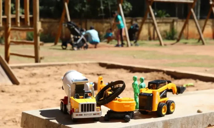 Férias 90% dos acidentes com crianças podem ser evitados Férias de verão: médicos alertam para riscos de acidentes com crianças em praias e piscinas. Veja dicas de prevenção.