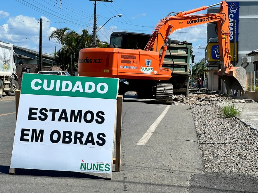 Jacinto Machado inicia obras de nova ciclovia de 1,7 km Máquinas da Construtora Nunes iniciam os trabalhos de remoção de calçadas na rua Silvio Boff para obras de infraestrutura em Jacinto Machado.