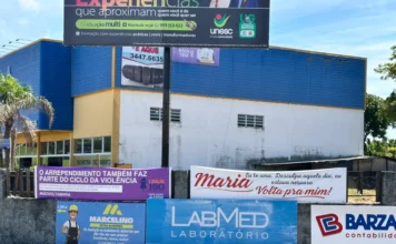 Campanha em Cocal do Sul alerta para ciclo da violência Faixas da campanha contra violência doméstica em Cocal do Sul fixadas em muro: ao lado de um pedido de desculpas escrito 'Maria, volta pra mim', um aviso roxo alerta que o arrependimento faz parte do ciclo da violência.