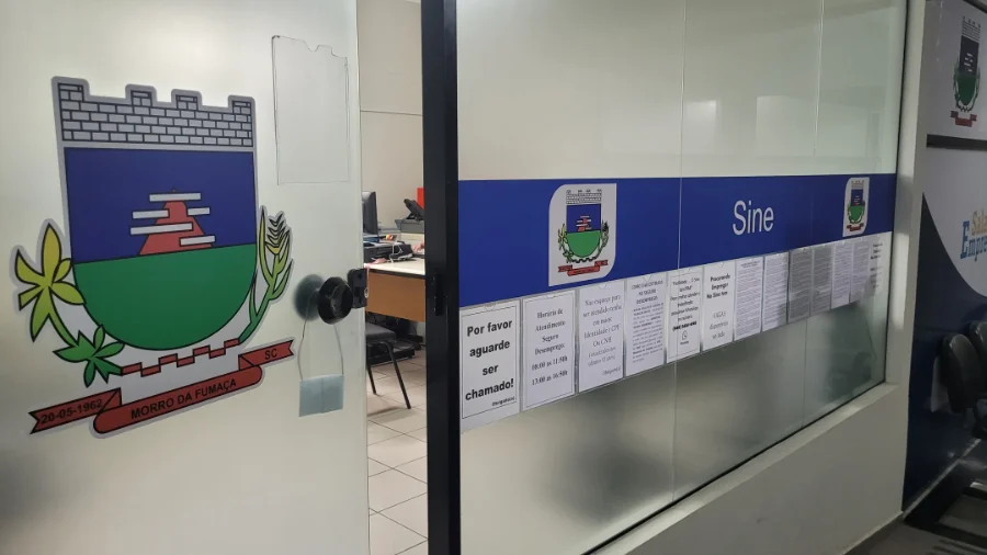 Entrada do Sine de Morro da Fumaça, no Edifício San Valentin, que passa a abrigar também os serviços da Casa da Cidadania.