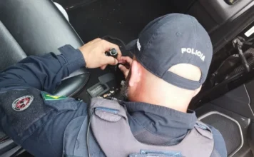 PRF recupera carro roubado e prende casal em Torres